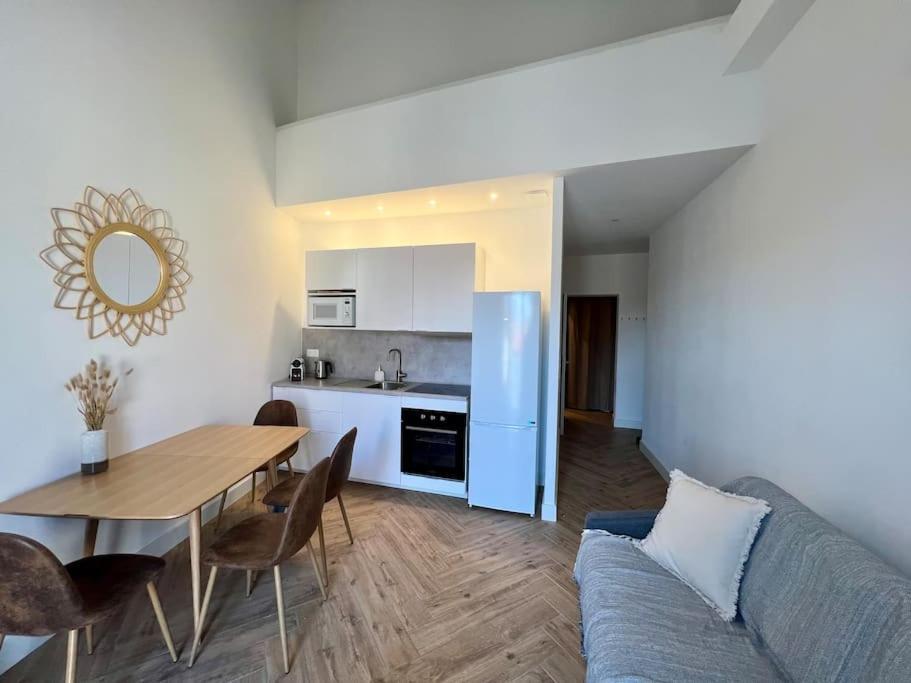 Soho - Le Corner Montpellier Apartment Luaran gambar