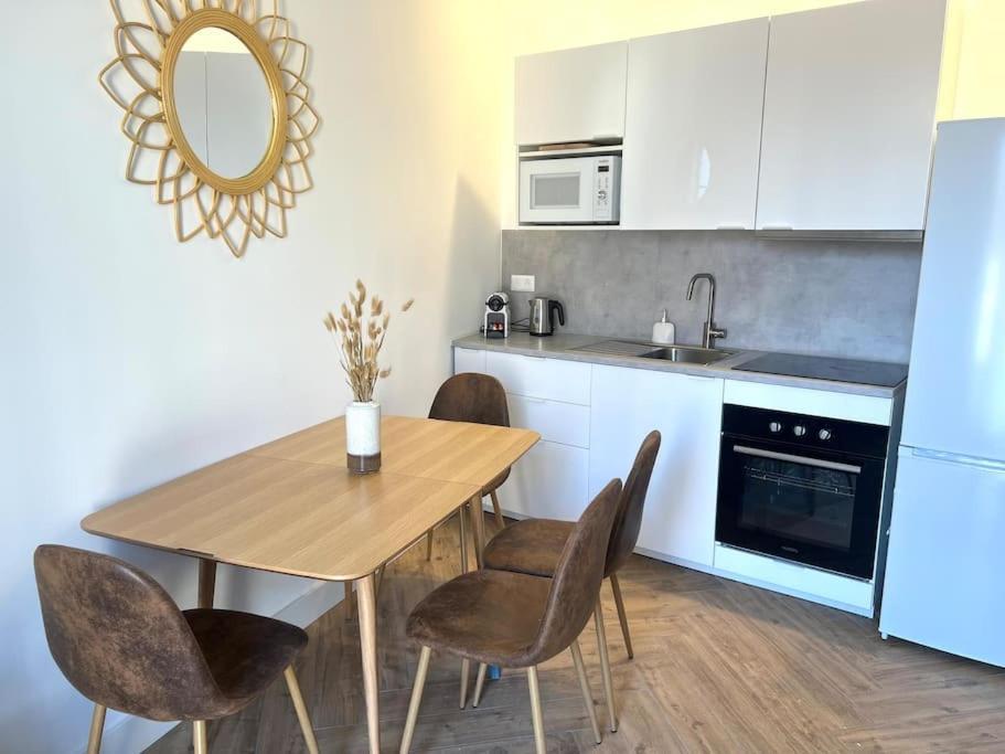 Soho - Le Corner Montpellier Apartment Luaran gambar